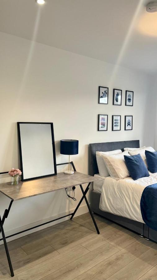 Madison Court Apartments Hemel Hempstead Bagian luar foto