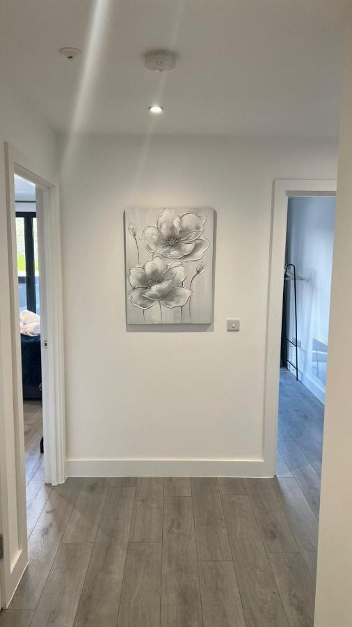 Madison Court Apartments Hemel Hempstead Bagian luar foto