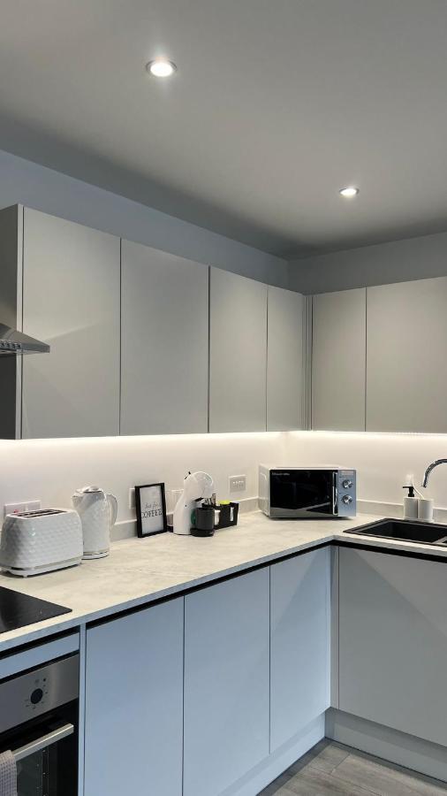 Madison Court Apartments Hemel Hempstead Bagian luar foto